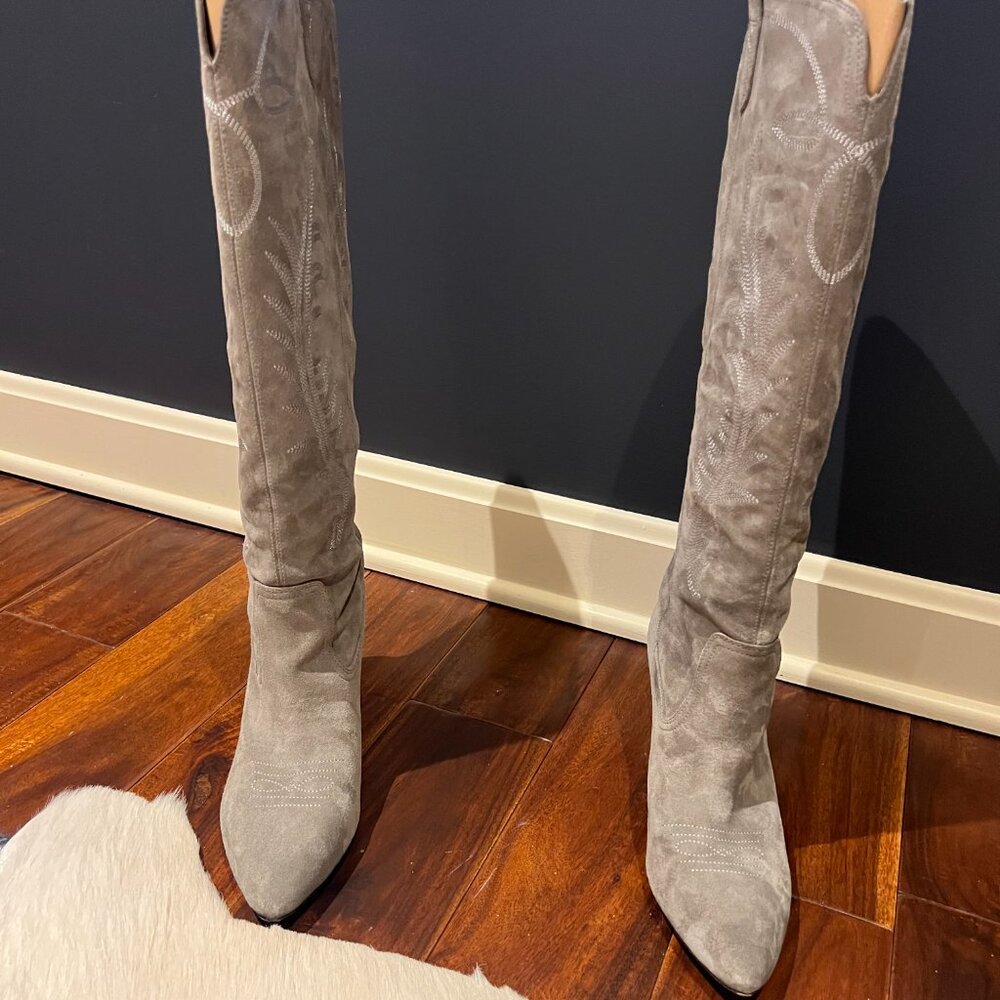 Veronica. Beard Tall Ballan Boot, Taupe, Size 9.5, with Dust Bag & Original Box